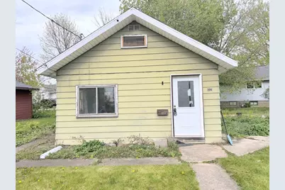 643 Jackson Street, Neenah, WI 54956 - Photo 1