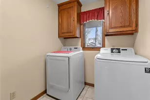 1841 Eagle Dr, Neenah, WI 54956 - Photo 21