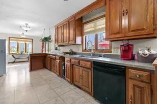 1841 Eagle Dr, Neenah, WI 54956 - Photo 25