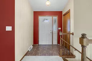 2298 Lost Dauphin Rd, De Pere, WI 54115 - Photo 7