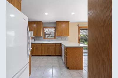 2298 Lost Dauphin Road, De Pere, WI 54115 - Photo 15