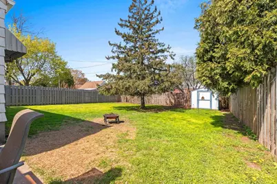 1012 Redwood Drive, Green Bay, WI 54304 - Photo 5