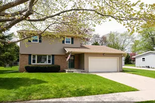 1235 Westhaven Dr, Oshkosh, WI 54904 - Photo 1