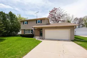 1235 S Westhaven Dr, Oshkosh, WI 54904 - Photo 37