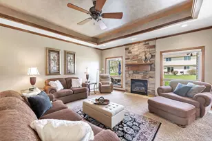 960 Springfield Dr, De Pere, WI 54115 - Photo 9