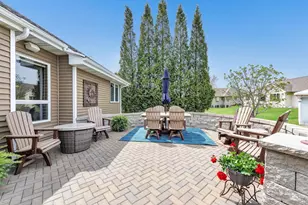 960 Springfield Dr, De Pere, WI 54115 - Photo 3