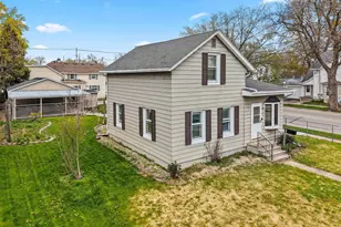 646 W 1st St, Menasha, WI 54952 - Photo 11