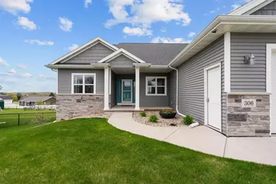 306 Ashtin Way, Hortonville, WI 54944 - Photo 7