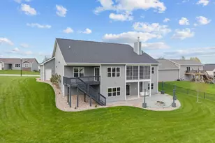 306 Ashtin Wy, Hortonville, WI 54944 - Photo 3