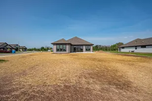 2025 Everett Dr, De Pere, WI 54115 - Photo 45