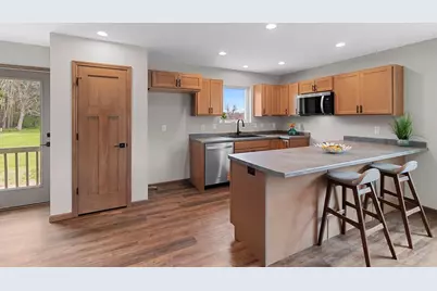 1801 Southland Lane, New London, WI 54961 - Photo 11