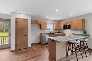 1801 Southland Ln, New London, WI 54961 - Photo 11