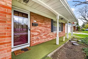 1221 Division St, Green Bay, WI 54303 - Photo 3