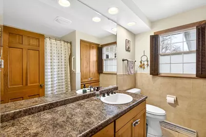 1221 Division Street, Green Bay, WI 54303 - Photo 15