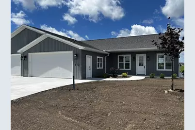 812 Lakeview Lane, Ripon, WI 54971 - Photo 1
