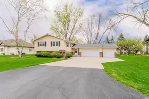 5154 Village Rd, Butte Des Morts, WI 54927 - Photo 33
