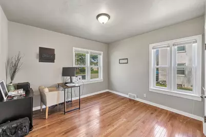 982 Holzer Street, Green Bay, WI 54303 - Photo 11