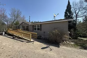 N6720 S 3rd St, Crivitz, WI 54114 - Photo 5
