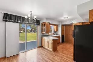 18 N St Josephs Ln, Fond du Lac, WI 54935 - Photo 7