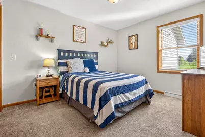 220 East Ridge Street, New London, WI 54961 - Photo 25
