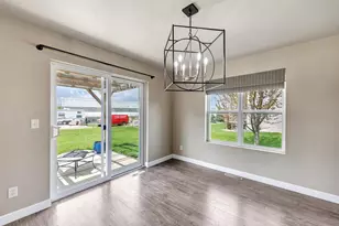 3980 N Parker Way, De Pere, WI 54115 - Photo 5