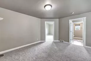 3980 N Parker Way, De Pere, WI 54115 - Photo 21