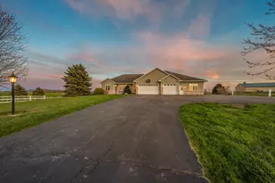 N2808 Apple Ln, Kewaunee, WI 54216 - Photo 77