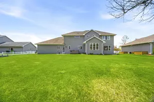 W5866 Sweet William Dr, Appleton, WI 54915 - Photo 33