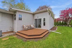 920 S Westhaven Dr, Oshkosh, WI 54904 - Photo 27