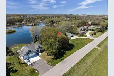 1855 Shady Lane, Neenah, WI 54956 - Photo 3