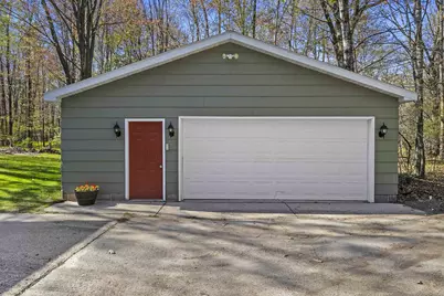 6710 Gregory Lane, Little Suamico, WI 54171 - Photo 3