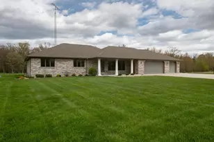 N1180 County Rd EE, Redgranite, WI 54970 - Photo 75