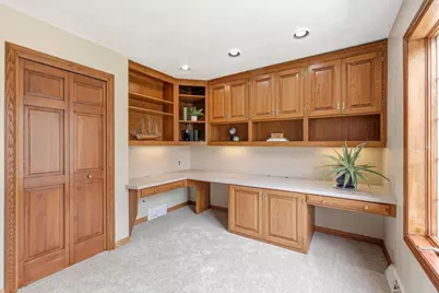 1138 E Capitol Drive, Appleton, WI 54911 - Photo 15