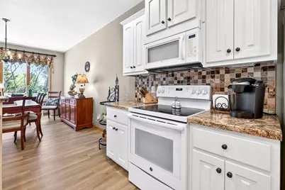 2508 Waterford Court, Neenah, WI 54956 - Photo 13