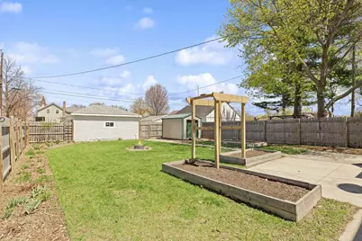1328 10th Street, Marinette, WI 54143 - Photo 5