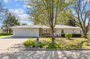 32 Thistle Down Ct, Appleton, WI 54915 - Photo 3