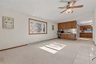 32 Thistle Down Ct, Appleton, WI 54915 - Photo 9