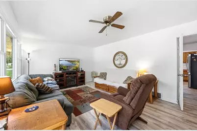 140 8th Place, Sturgeon Bay, WI 54235 - Photo 5