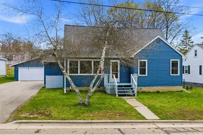 140 N 8th Place, Sturgeon Bay, WI 54235 - Photo 1