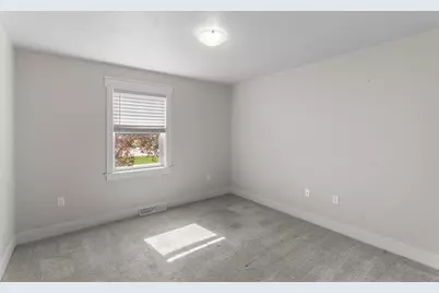 228 Jackson Street, Green Bay, WI 54301 - Photo 25