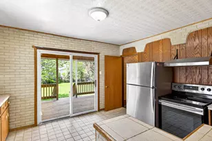 355 Oak St, Menasha, WI 54952 - Photo 15