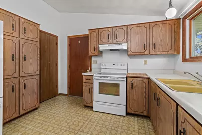 4356 Jackson Street, Oshkosh, WI 54901 - Photo 13