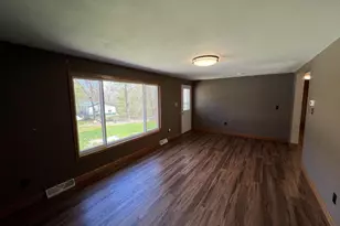 E1395 Birch Haven Cir, Waupaca, WI 54981 - Photo 11