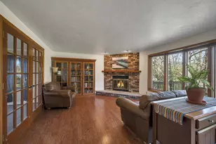 2941 Mayflower Rd, Green Bay, WI 54311 - Photo 9