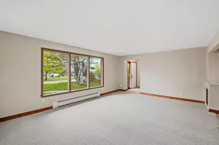 1223 Guns St, Green Bay, WI 54311 - Photo 7