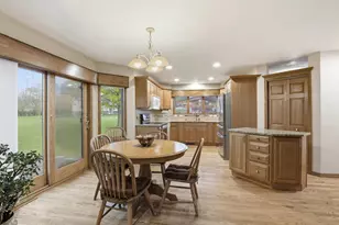 W5472 Edelweiss Ct, Appleton, WI 54913 - Photo 7
