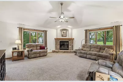 W5472 Edelweiss Court, Appleton, WI 54913 - Photo 17