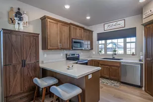 N9339 Gemstone Ct, Appleton, WI 54915 - Photo 7
