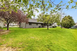 21 Kensington Ct, Appleton, WI 54915 - Photo 7