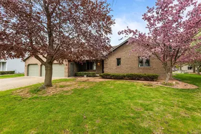 21 Kensington Court, Appleton, WI 54915 - Photo 1
